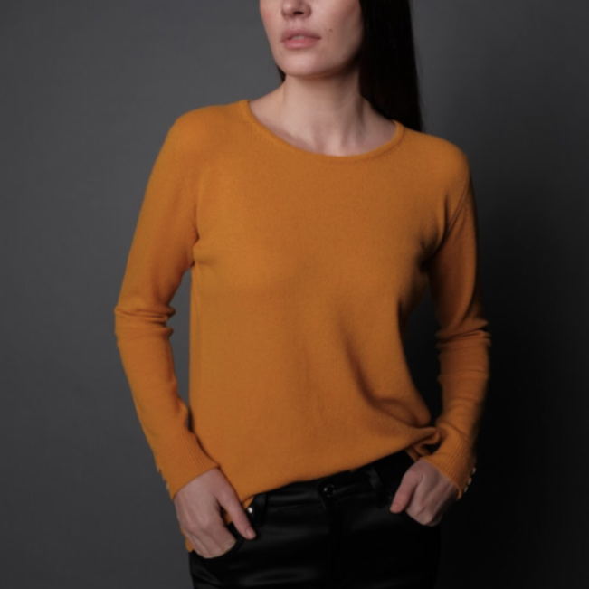 Moray Cashmere Crewneck Beetroot Timeless Martha's Vineyard